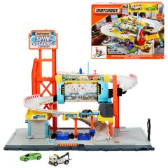 Mattel Matchbox Spin Cyclone Car Wash Playset with 1:64 Scale Die-Cast Toy Corv…