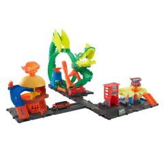 Hot Wheels City Downtown Track Set from the “Let’s Race” Netflix Series & Toy Car (…