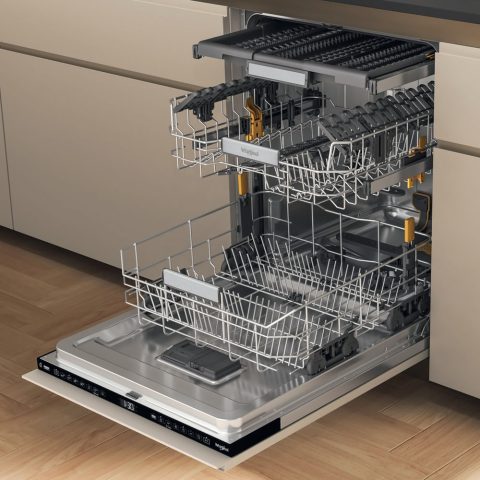 Whirlpool W7I HF60 TUS; W7I HF60 TUS Pilnībā iebūvēts 15 vietas